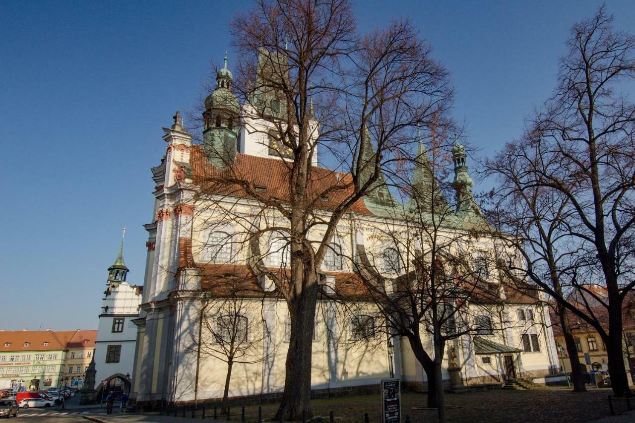 Apartman U Gotickeho Dvojcete Litomerice Exterior photo