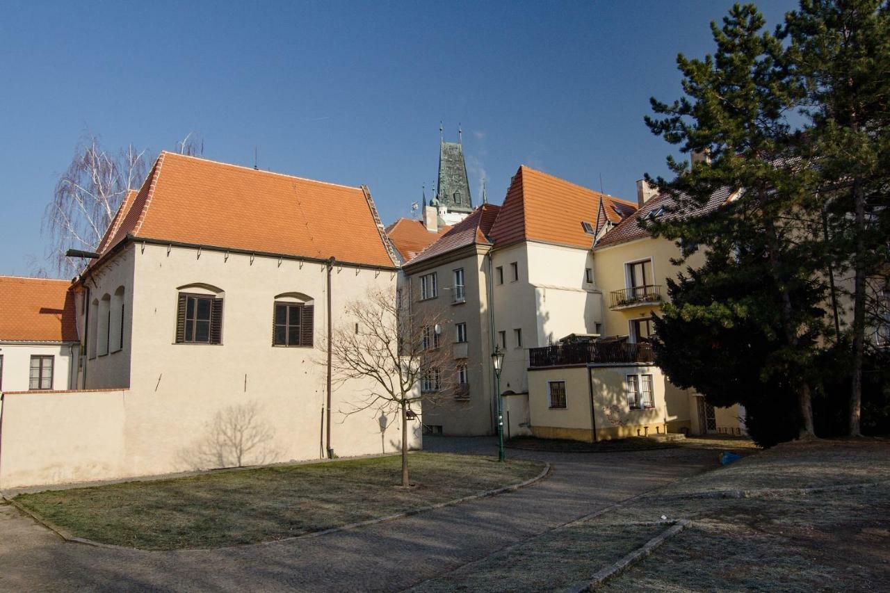 Apartman U Gotickeho Dvojcete Litomerice Exterior photo