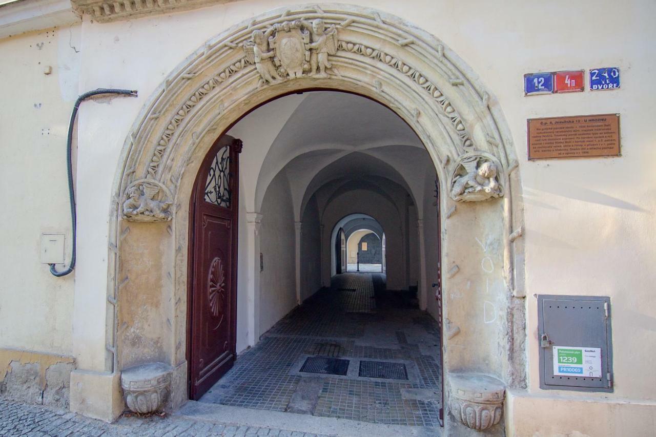Apartman U Gotickeho Dvojcete Litomerice Exterior photo