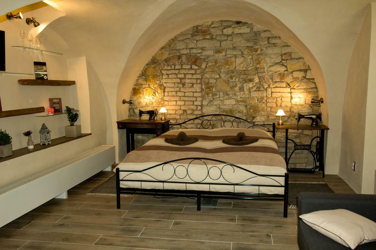 Apartman U Gotickeho Dvojcete Litomerice Exterior photo